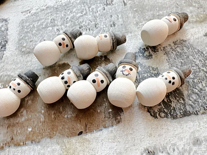 Mini Snowmen and a Game